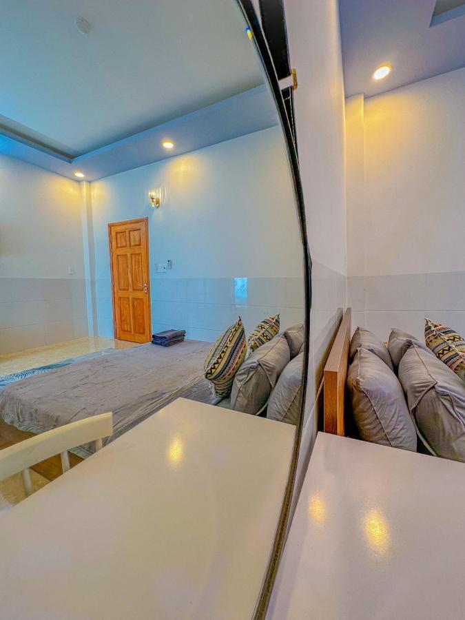 Nhan Tay 2 Hotel كان ثو المظهر الخارجي الصورة