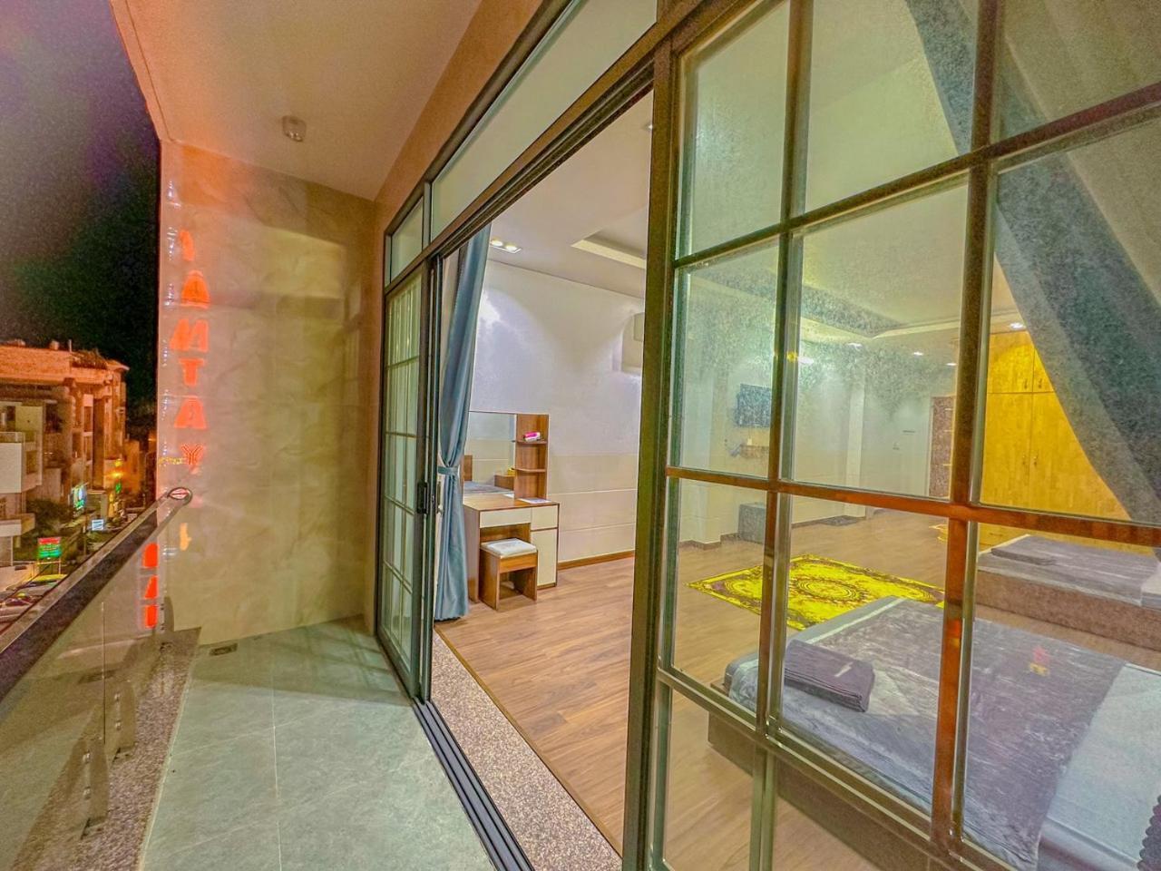 Nhan Tay 2 Hotel كان ثو المظهر الخارجي الصورة